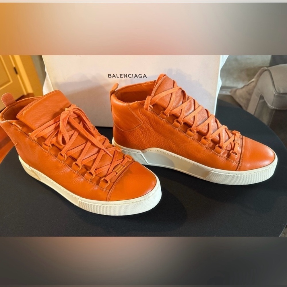 Balenciaga
Balenciaga Arena High
Orange Men's Bold Orange Sneakers - Picture 1 of 11